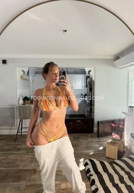 Toowoomba escorts Ellie — 1