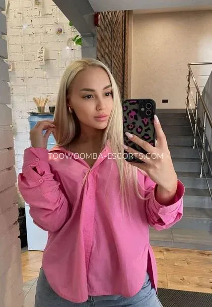 Toowoomba escorts Constanza — 3