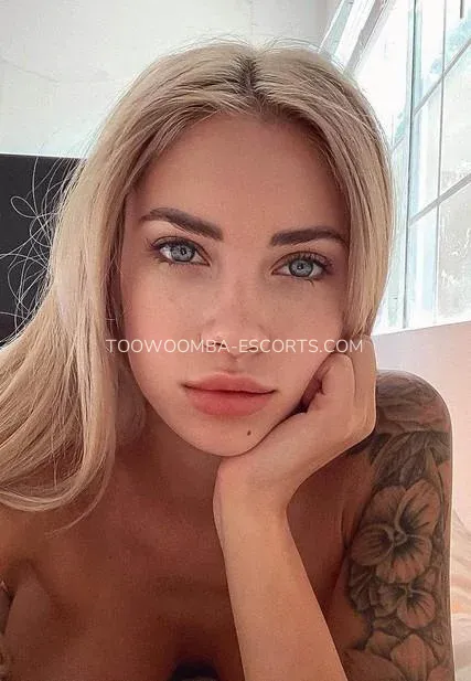 Toowoomba escorts Emilia — 5