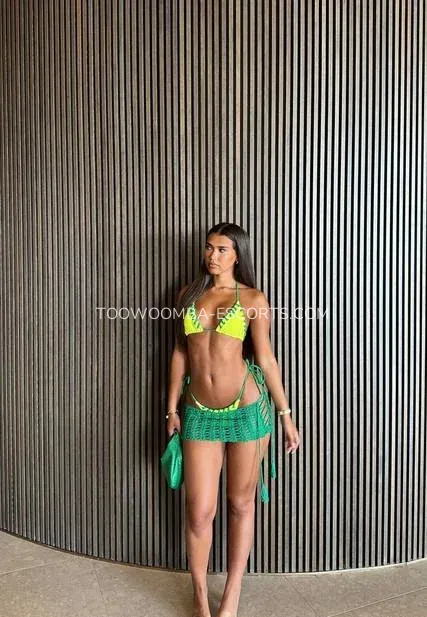 Toowoomba escorts Paris — 1