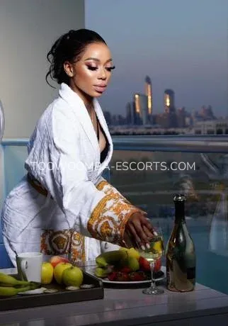 Toowoomba escorts Charlotte — 1