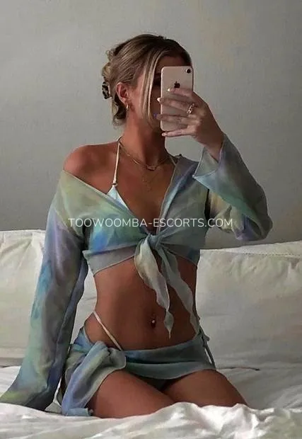 Toowoomba escorts Paris — 2