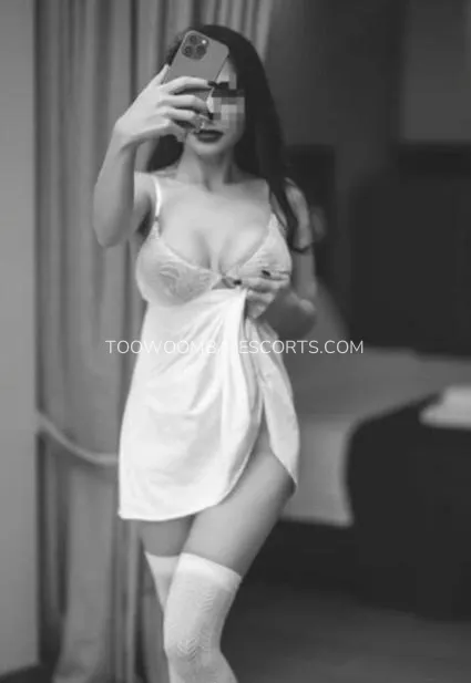 Toowoomba escorts Rebecca