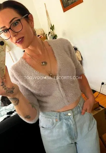 Toowoomba escorts Zoe — 1