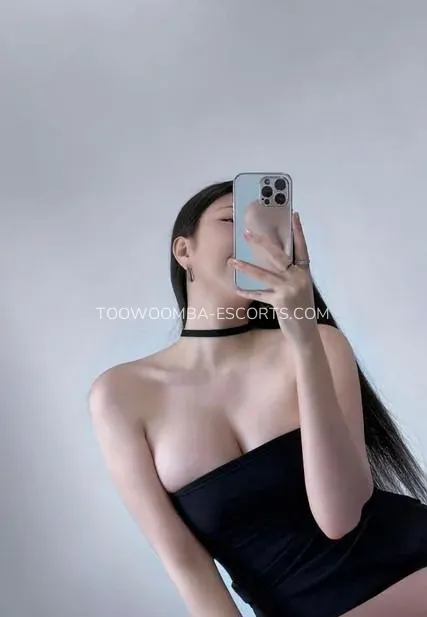 Toowoomba escorts Leslie — 6