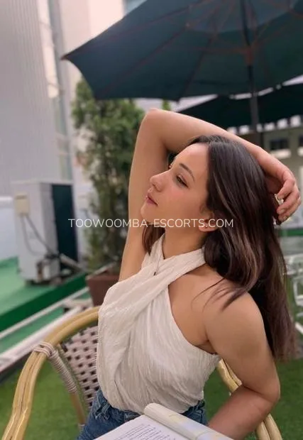 Toowoomba escorts Lillian