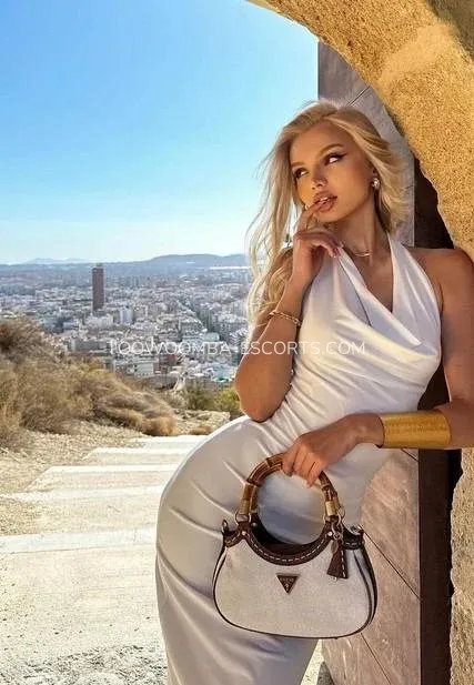 Toowoomba escorts Abril — 1