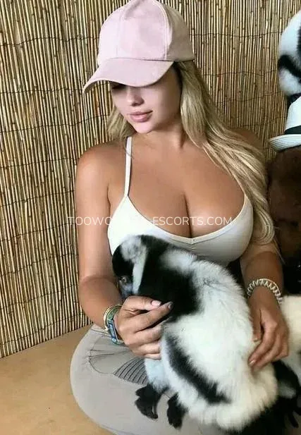 Toowoomba escorts Angela — 1