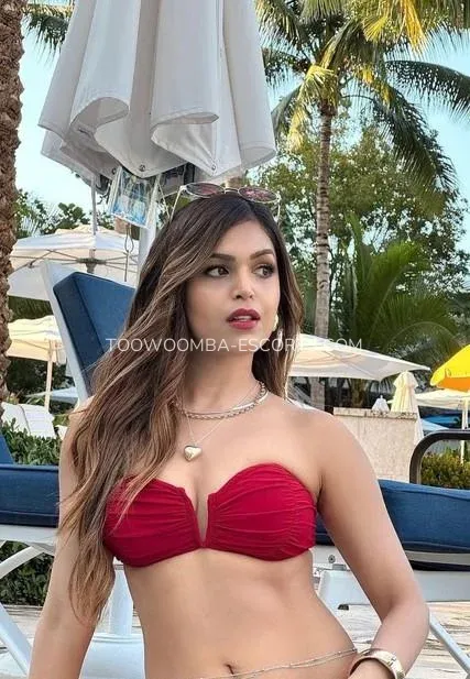 Toowoomba escorts Abril — 3