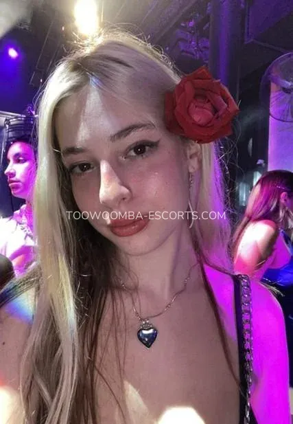 Toowoomba escorts Julia — 3