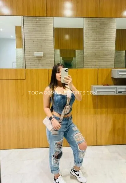 Toowoomba escorts lauren