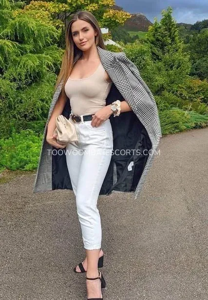Toowoomba escorts Adela — 1
